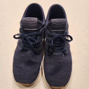 Nike Dark Blue Textured Sneakers
